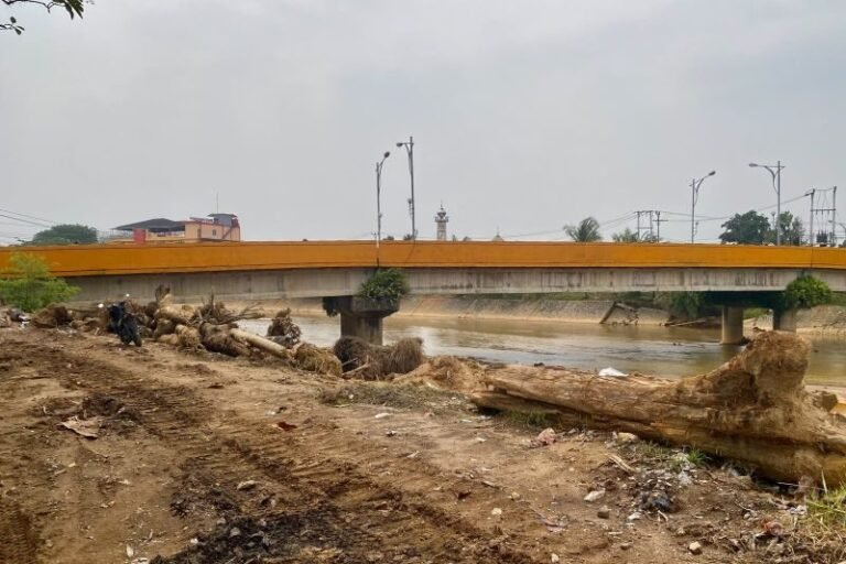 Sungai di Kampung Lapai Padang Dikeruk, Warga Rawan Banjir Berharap Lega